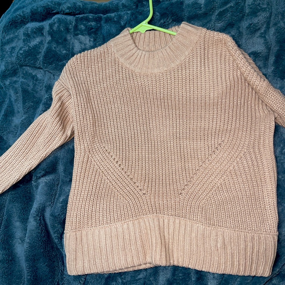sweater never worn(: